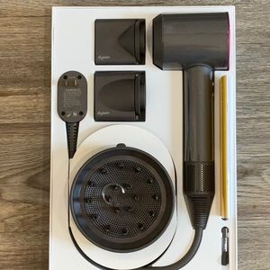 Dyson supersonic hair dryer